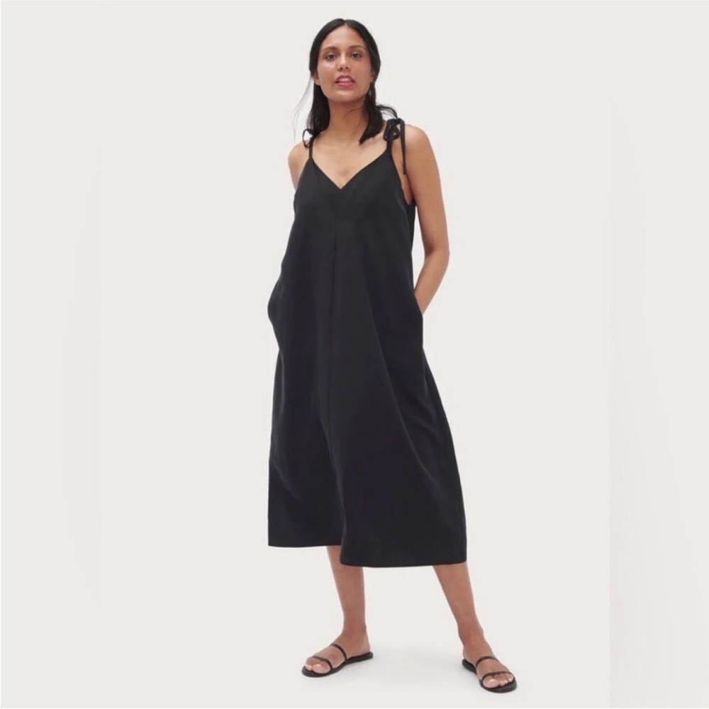 Hatch nursing dress